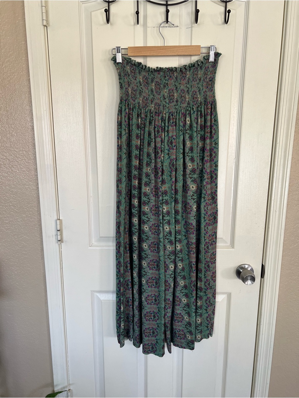 Natural Life Smocked Wide Leg Palazzo Pants Floral Boho L - Picture 8 of 12